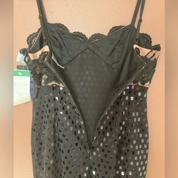 Adrianna Papell sequin and lace dress - Picture 5 of 9